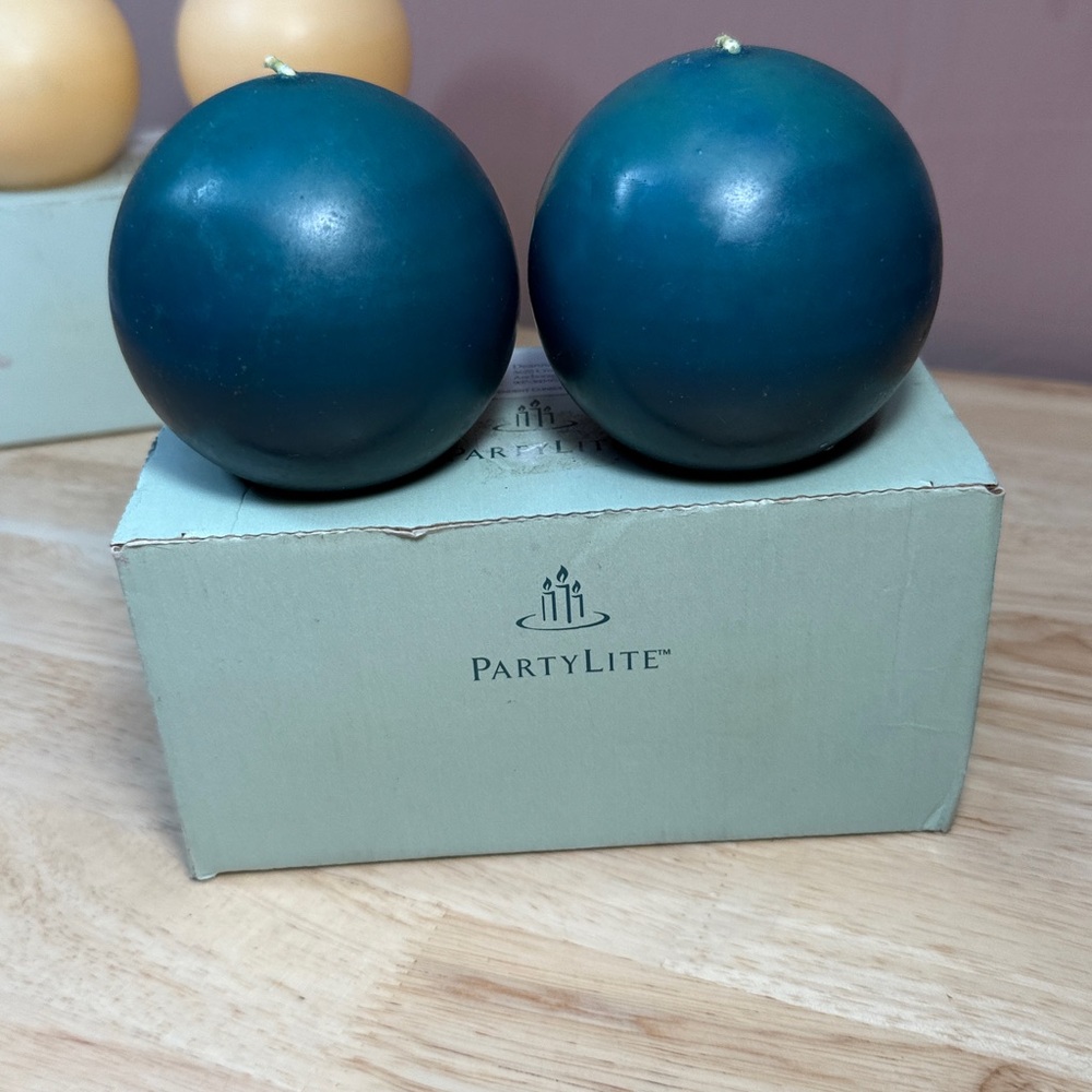 Fragrant balsam pine 2 3”ball candles